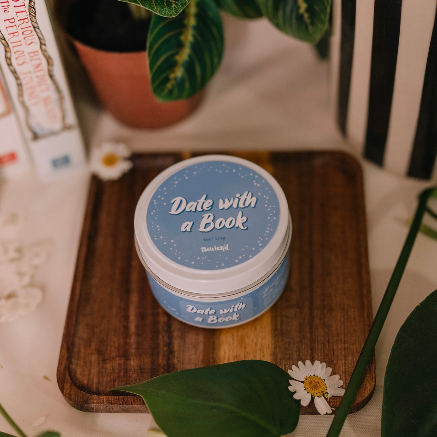 Date with a Book 4oz Candle