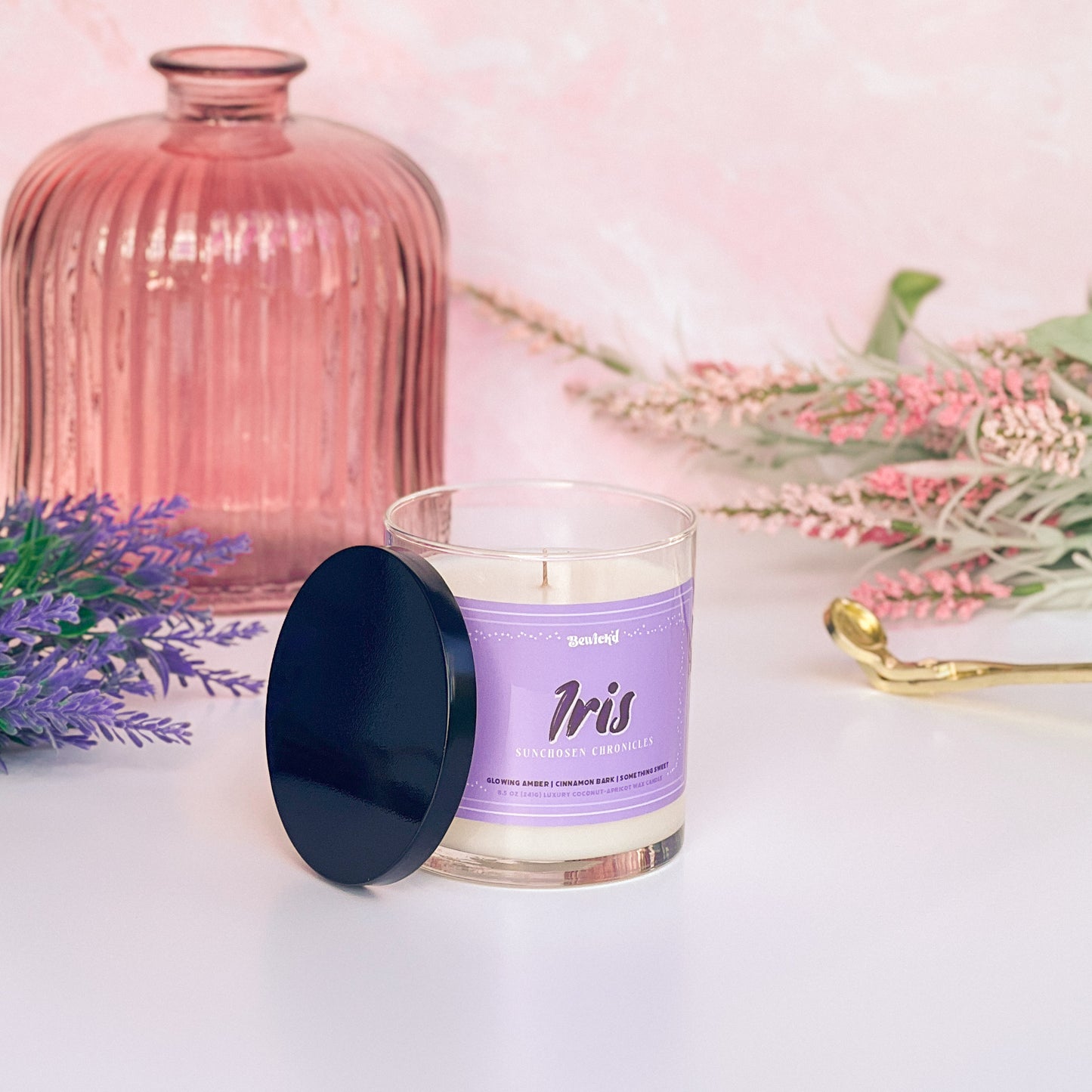 Iris Virlana Candle
