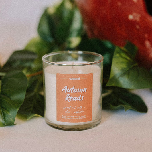 Autumn Reads 8.5oz Candle