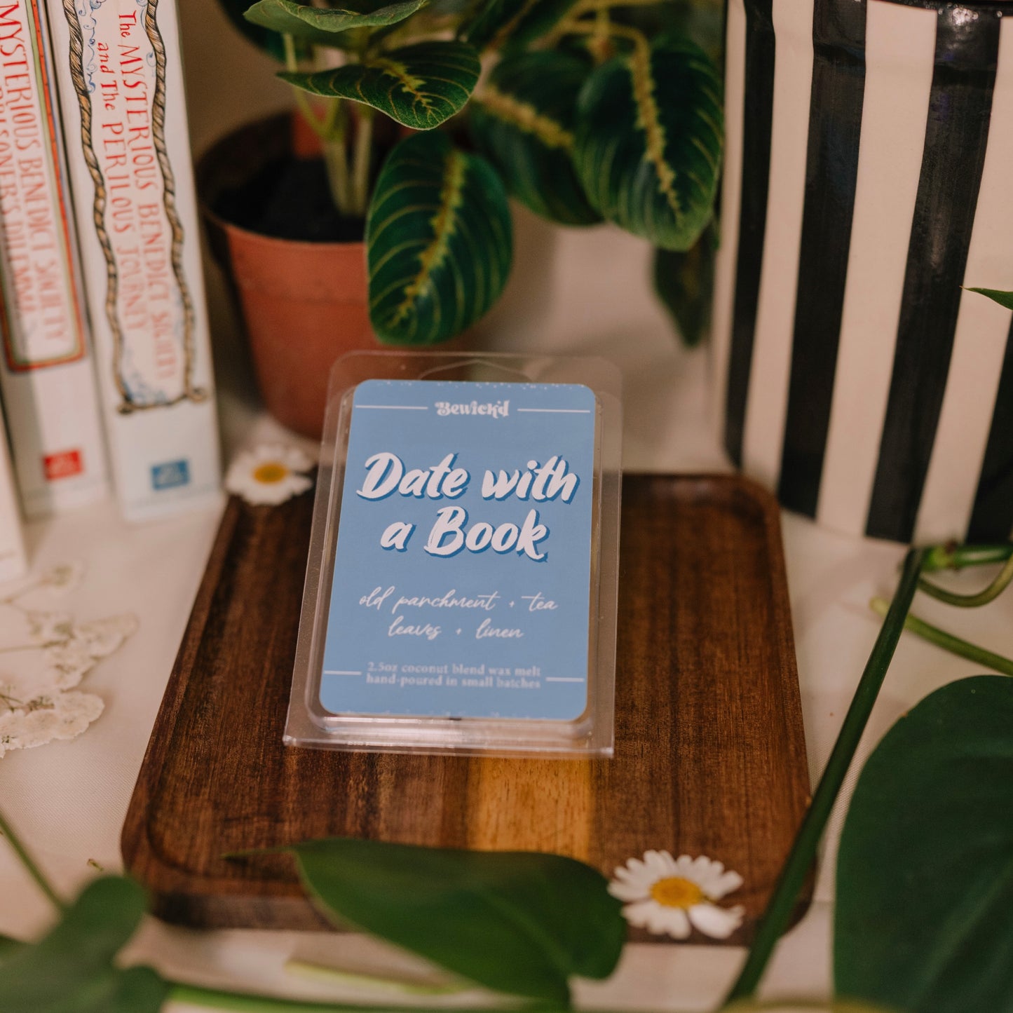 Date with a Book Wax Melt